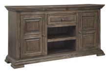 Wyndahl Dining Room Server